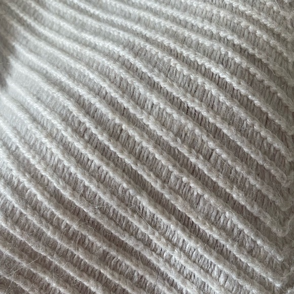 Talula - Cream Long Sleeve Cashmere/Angora Sweater - Picture 3 of 8